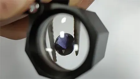 Loupe pour gemmologue