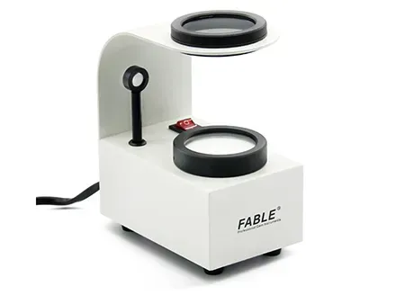 Polariscope pour pierres précieuses