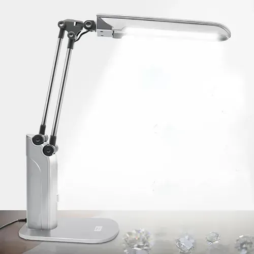 Lampe de bureau fluorescente - classement de couleur des diamants